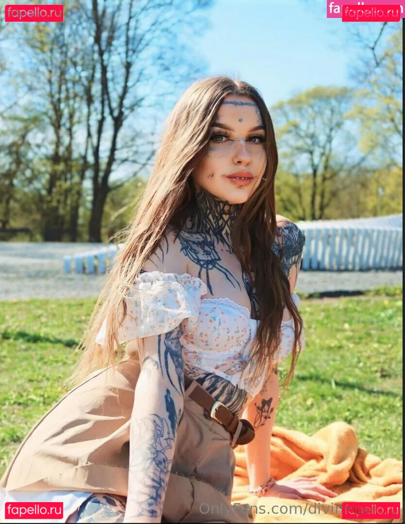 divine_laura Onlyfans Photo Gallery 