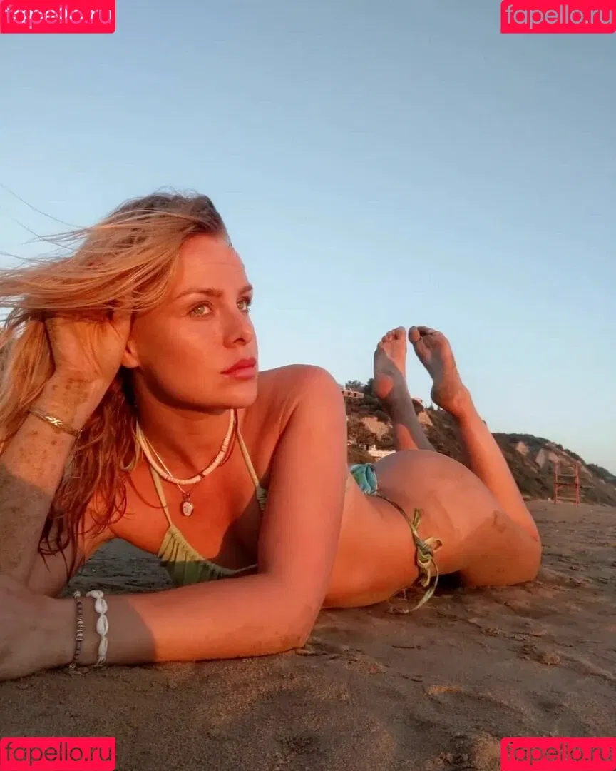Sophie Pettifer Onlyfans Photo Gallery 