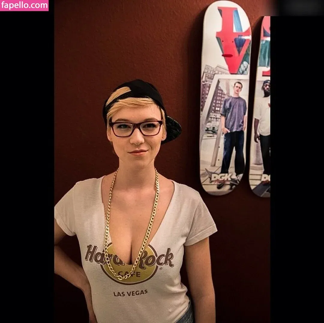 Wolveriene Onlyfans Photo Gallery 