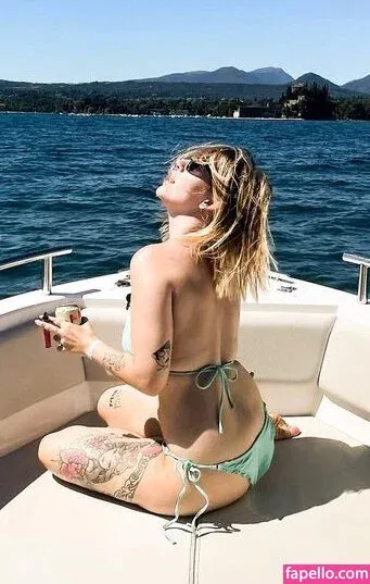 Wolveriene Onlyfans Photo Gallery 