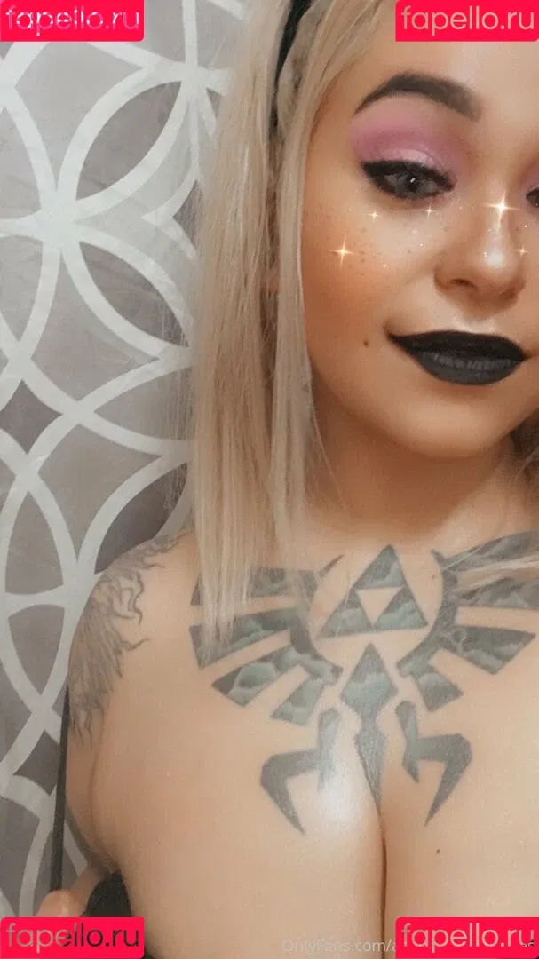 ashessmokahontas Onlyfans Photo Gallery 