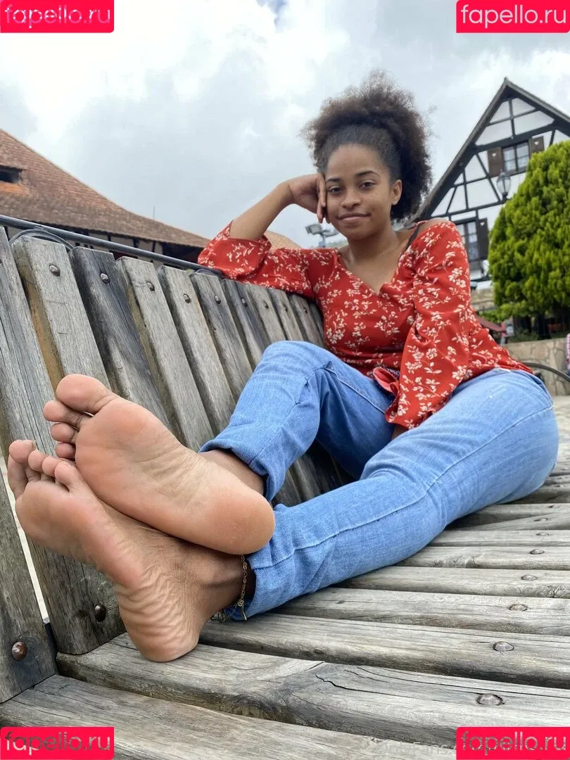 kittnsoles Onlyfans Photo Gallery 