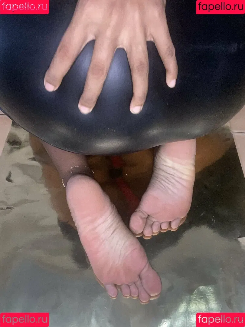 kittnsoles Onlyfans Photo Gallery 