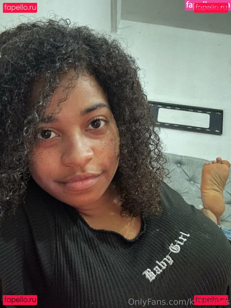 kittnsoles Onlyfans Photo Gallery 