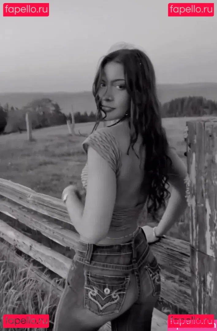 Bridgette Danni Onlyfans Photo Gallery 