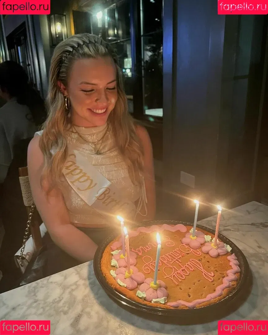 Emma Keefe Onlyfans Photo Gallery 