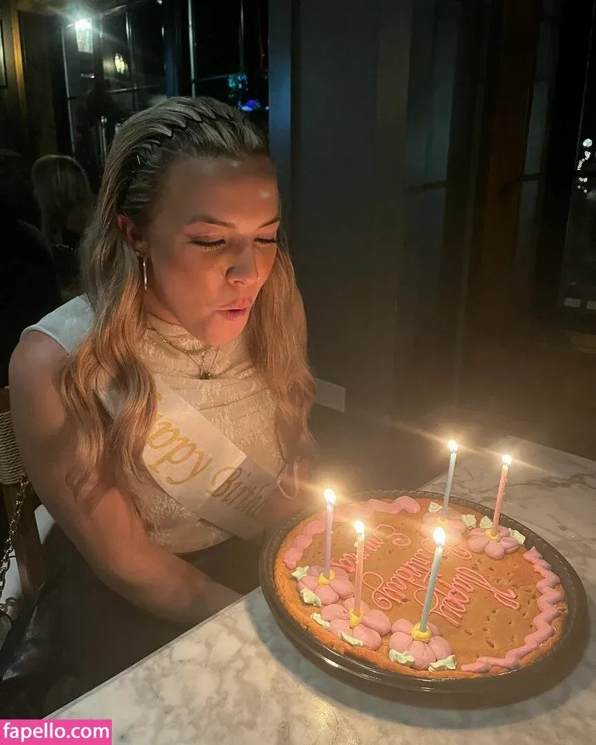 Emma Keefe Onlyfans Photo Gallery 