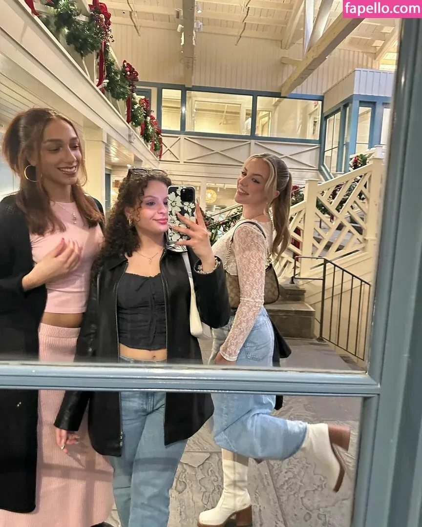 Emma Keefe Onlyfans Photo Gallery 