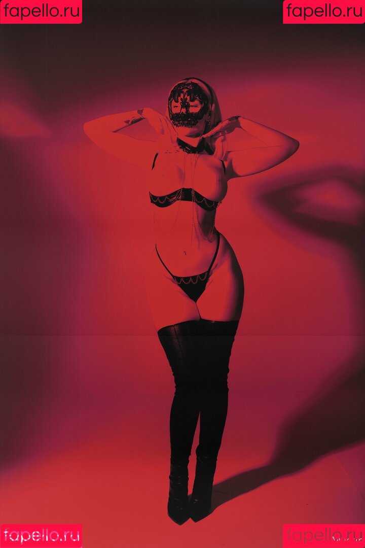 mikkib Onlyfans Photo Gallery 