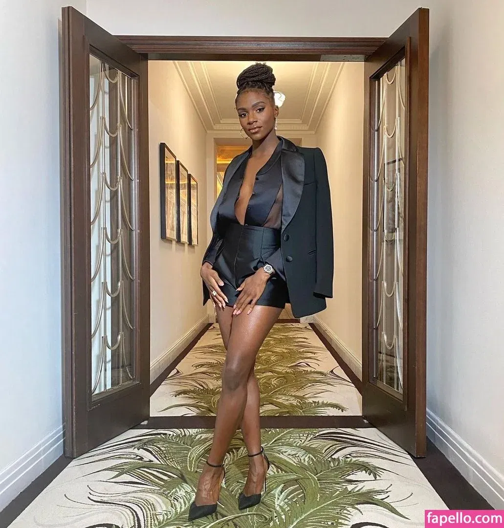 Dina Asher Smith Onlyfans Photo Gallery 