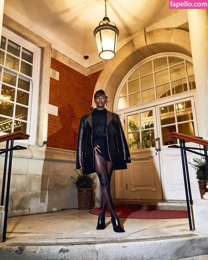 Dina Asher Smith Onlyfans Photo Gallery 