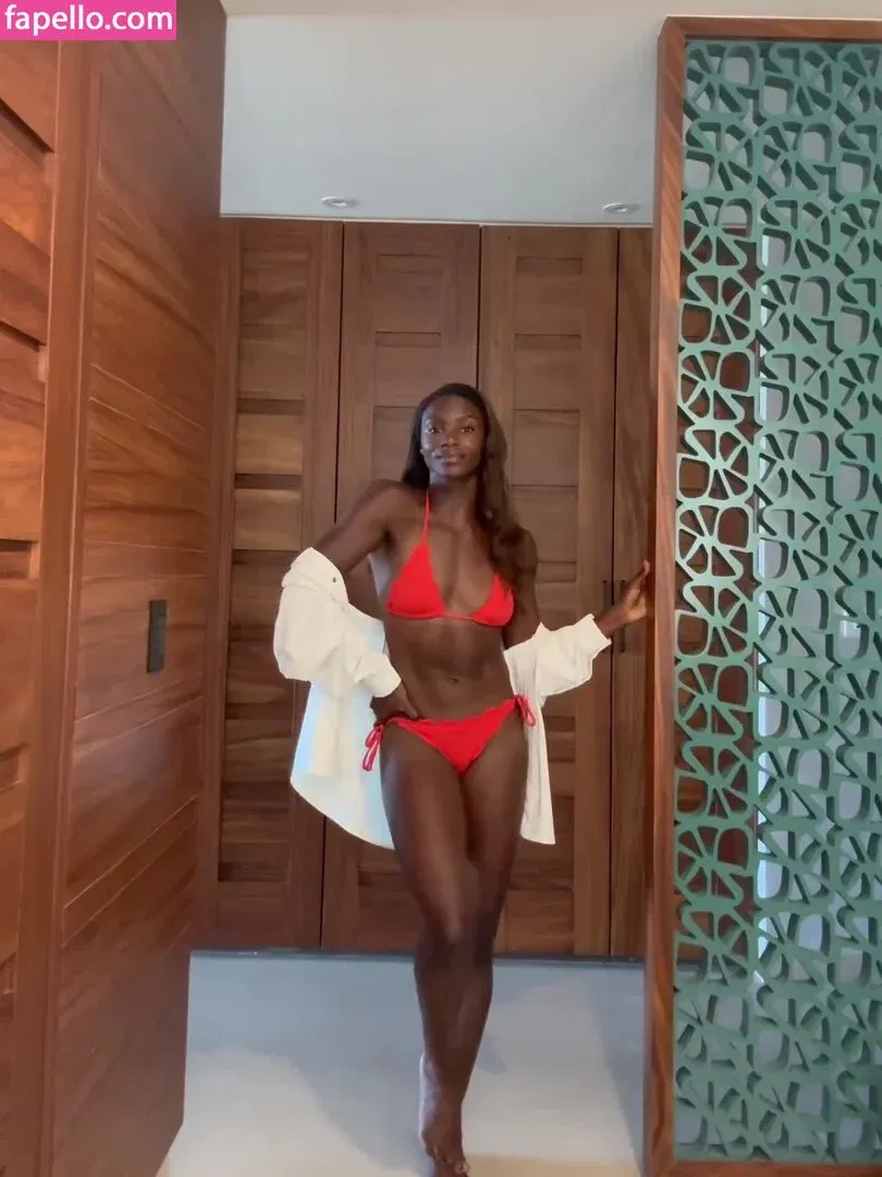 Dina Asher Smith Onlyfans Photo Gallery 