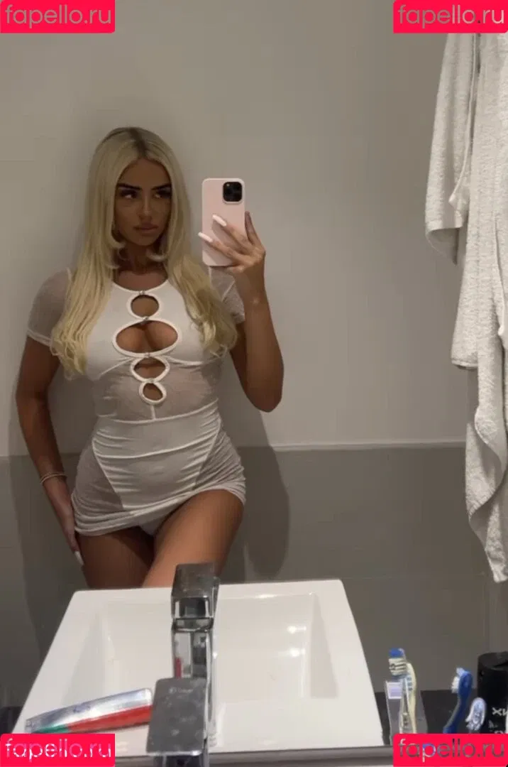 Ellie Coldwell Onlyfans Photo Gallery 