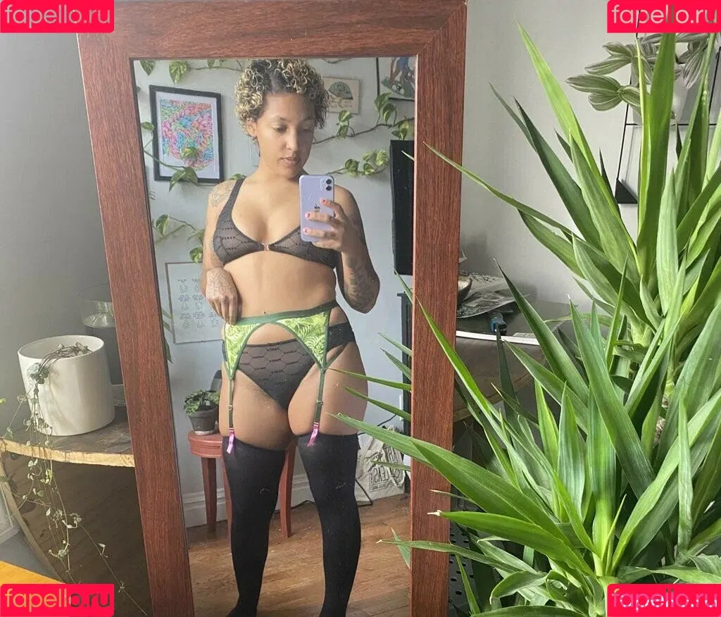 Yaddy Bee Onlyfans Photo Gallery 