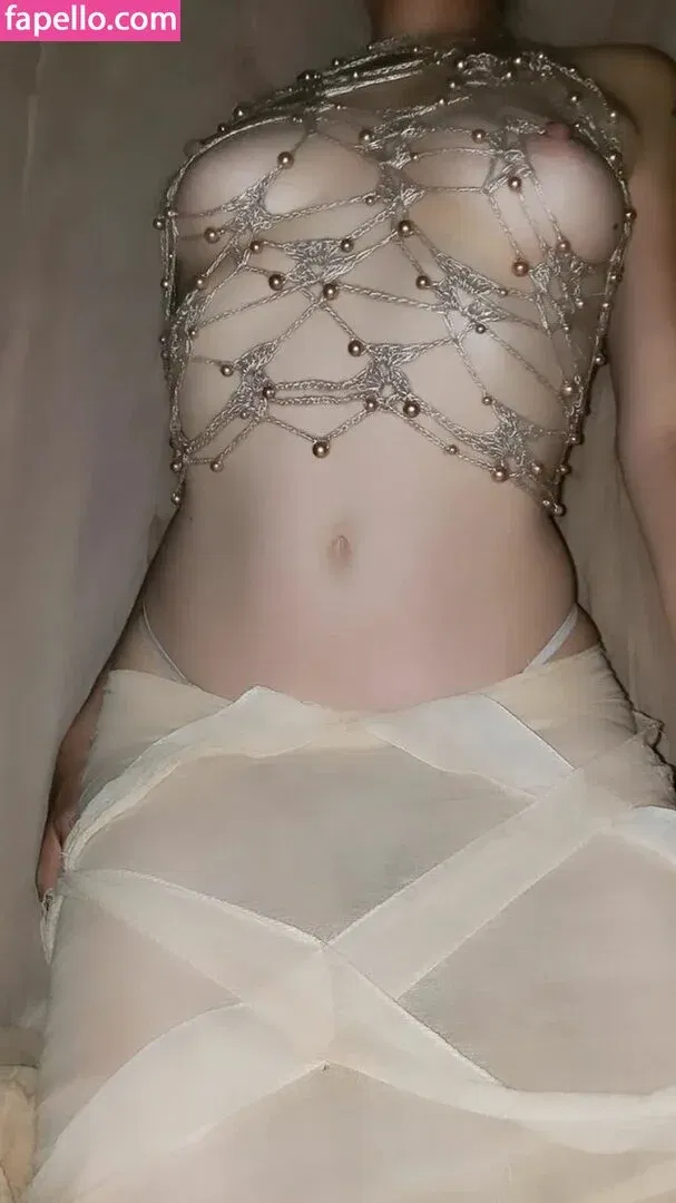 VioletteHay Onlyfans Photo Gallery 