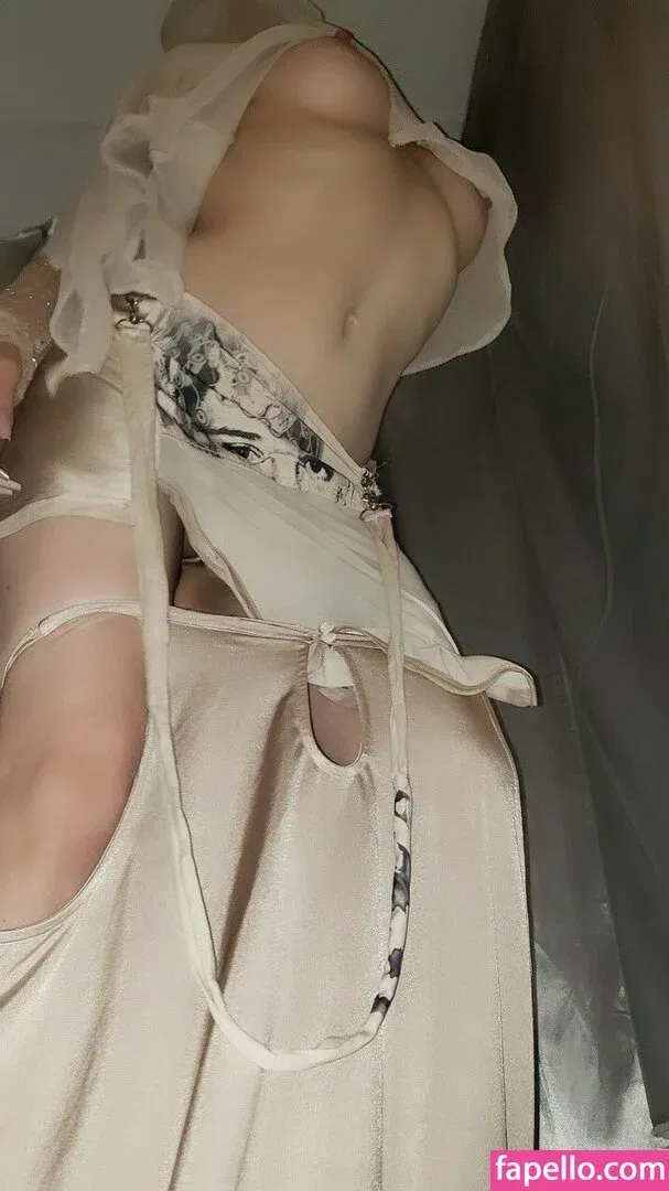 VioletteHay Onlyfans Photo Gallery 