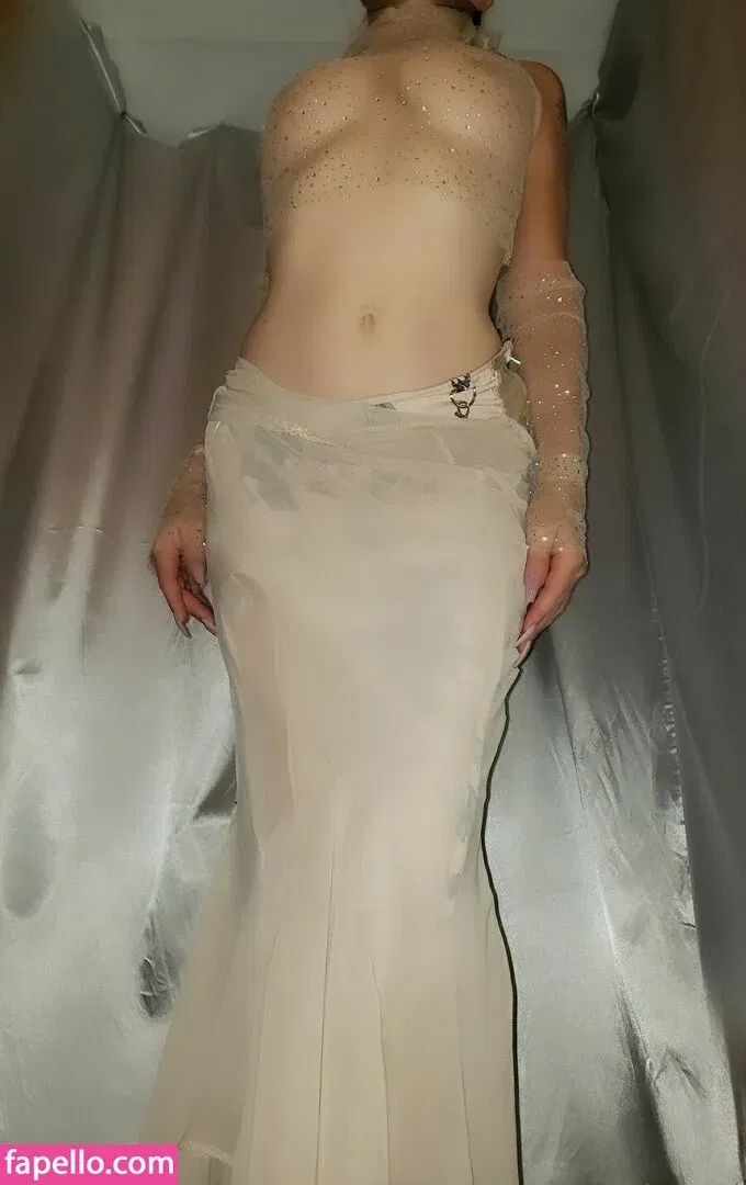 VioletteHay Onlyfans Photo Gallery 