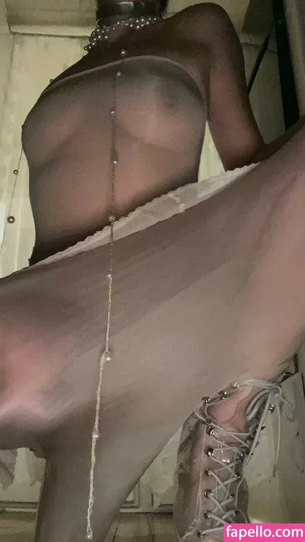 VioletteHay Onlyfans Photo Gallery 