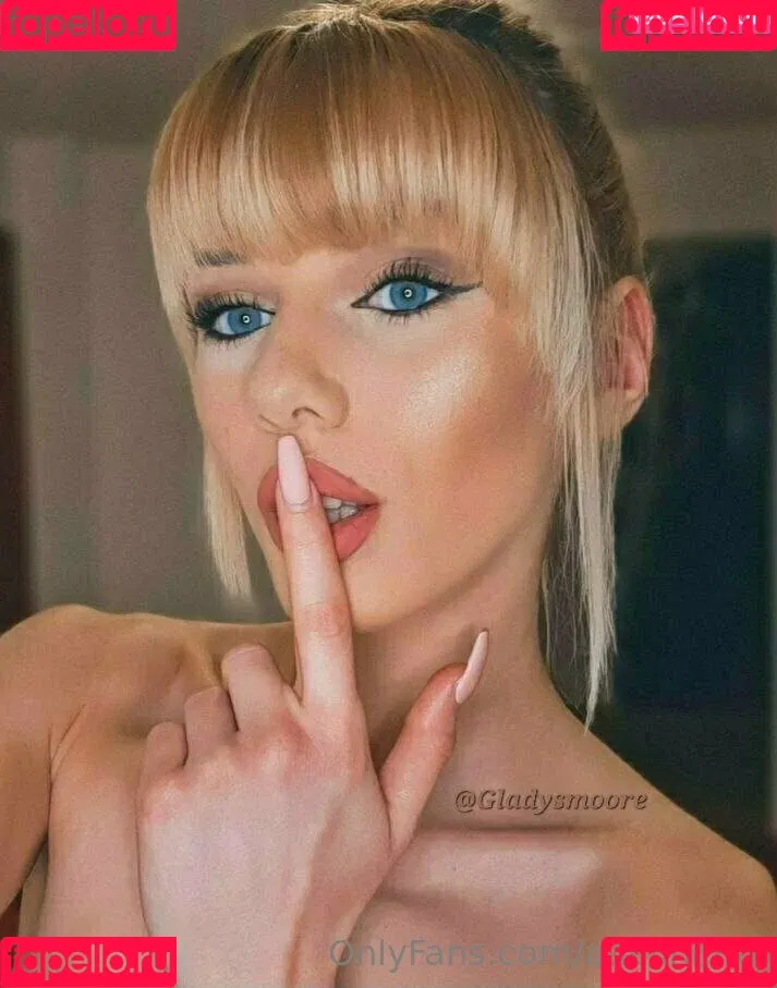 adelinefitt Onlyfans Photo Gallery 