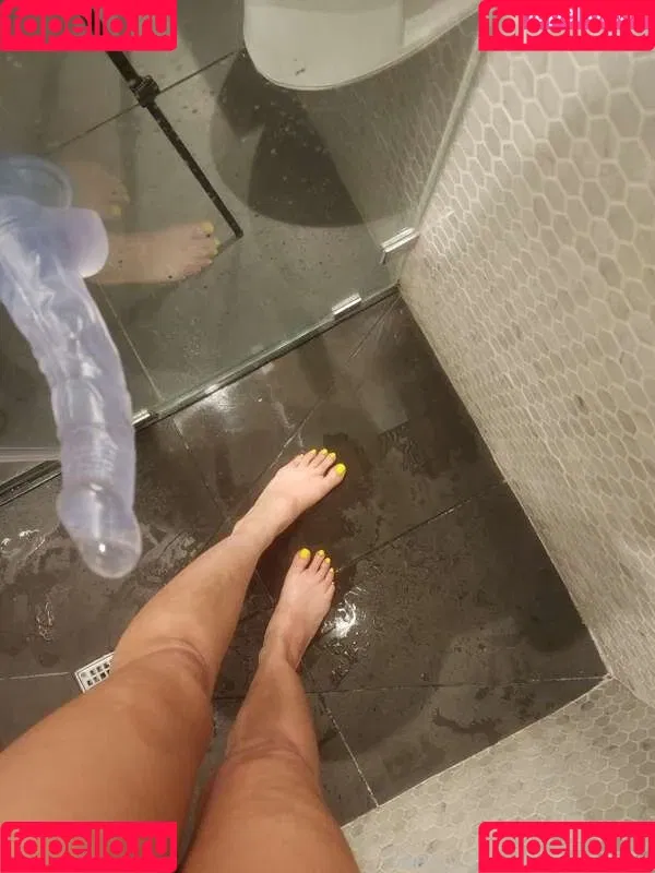 Aderes Quin Onlyfans Photo Gallery 