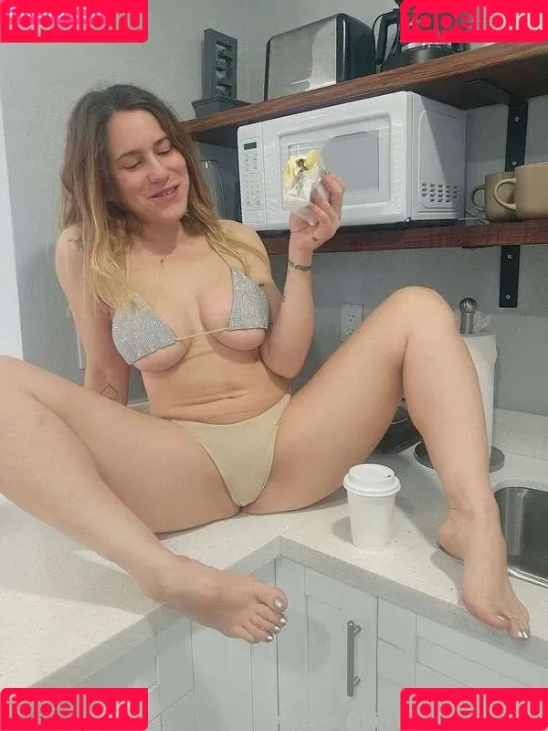 Aderes Quin Onlyfans Photo Gallery 