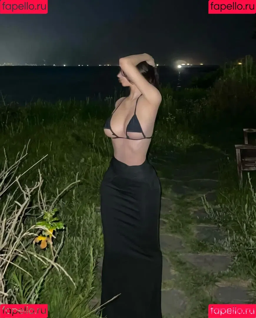 Baek Si Young Onlyfans Photo Gallery 