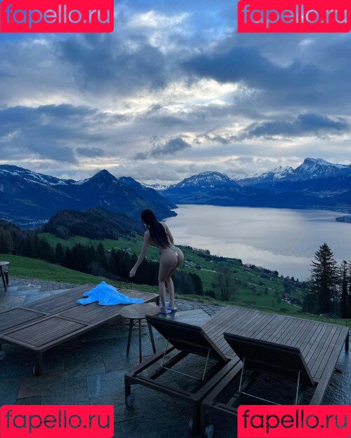 Baek Si Young Onlyfans Photo Gallery 