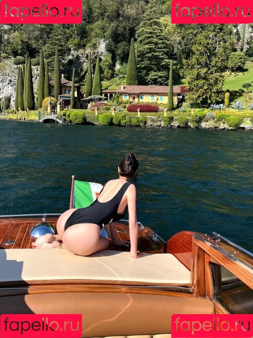 Baek Si Young Onlyfans Photo Gallery 