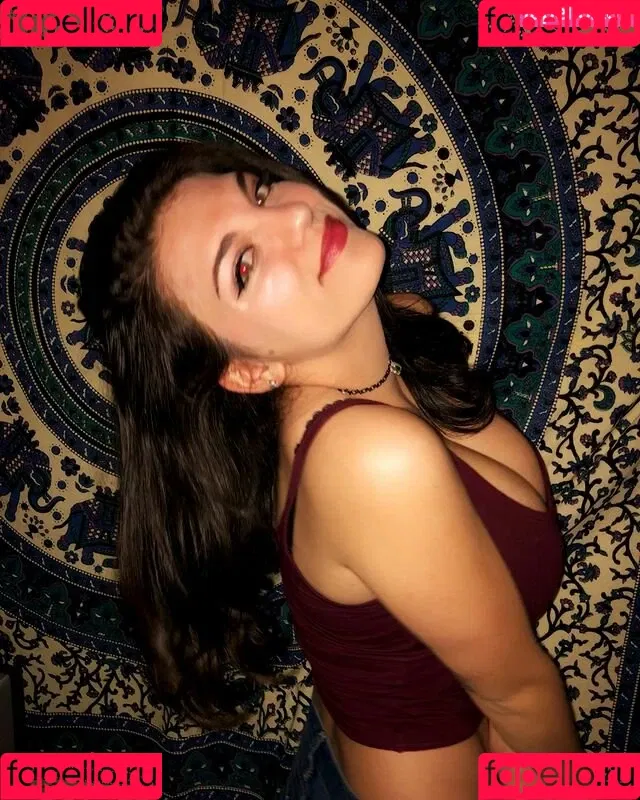 Kaitlyn M Onlyfans Photo Gallery 