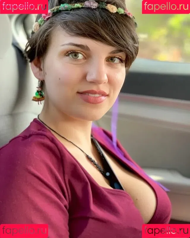 Kaitlyn M Onlyfans Photo Gallery 