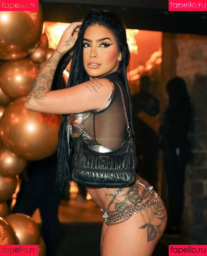 MC Mirella Onlyfans Photo Gallery 