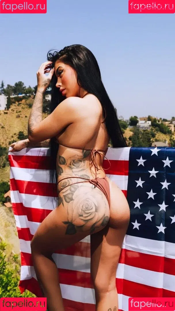 MC Mirella Onlyfans Photo Gallery 