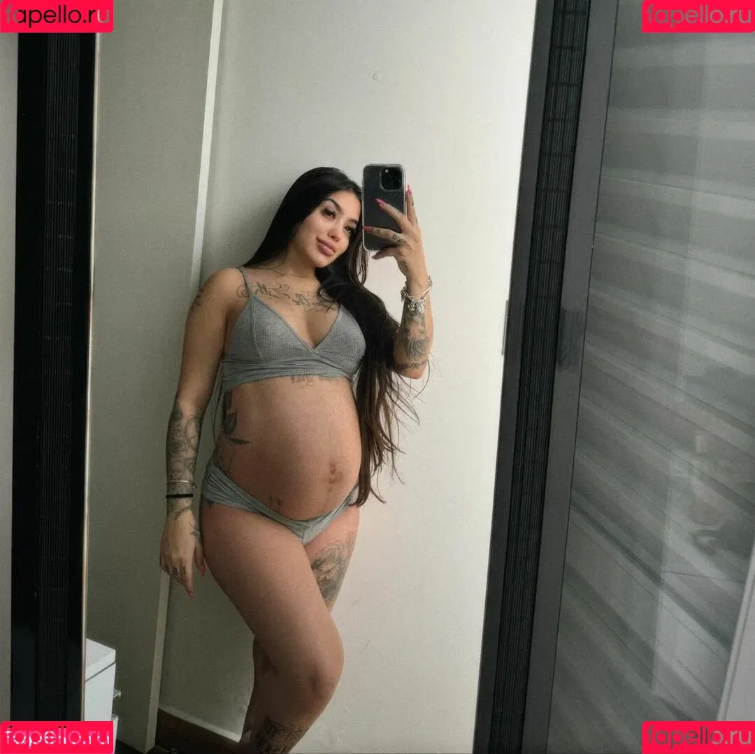 MC Mirella Onlyfans Photo Gallery 