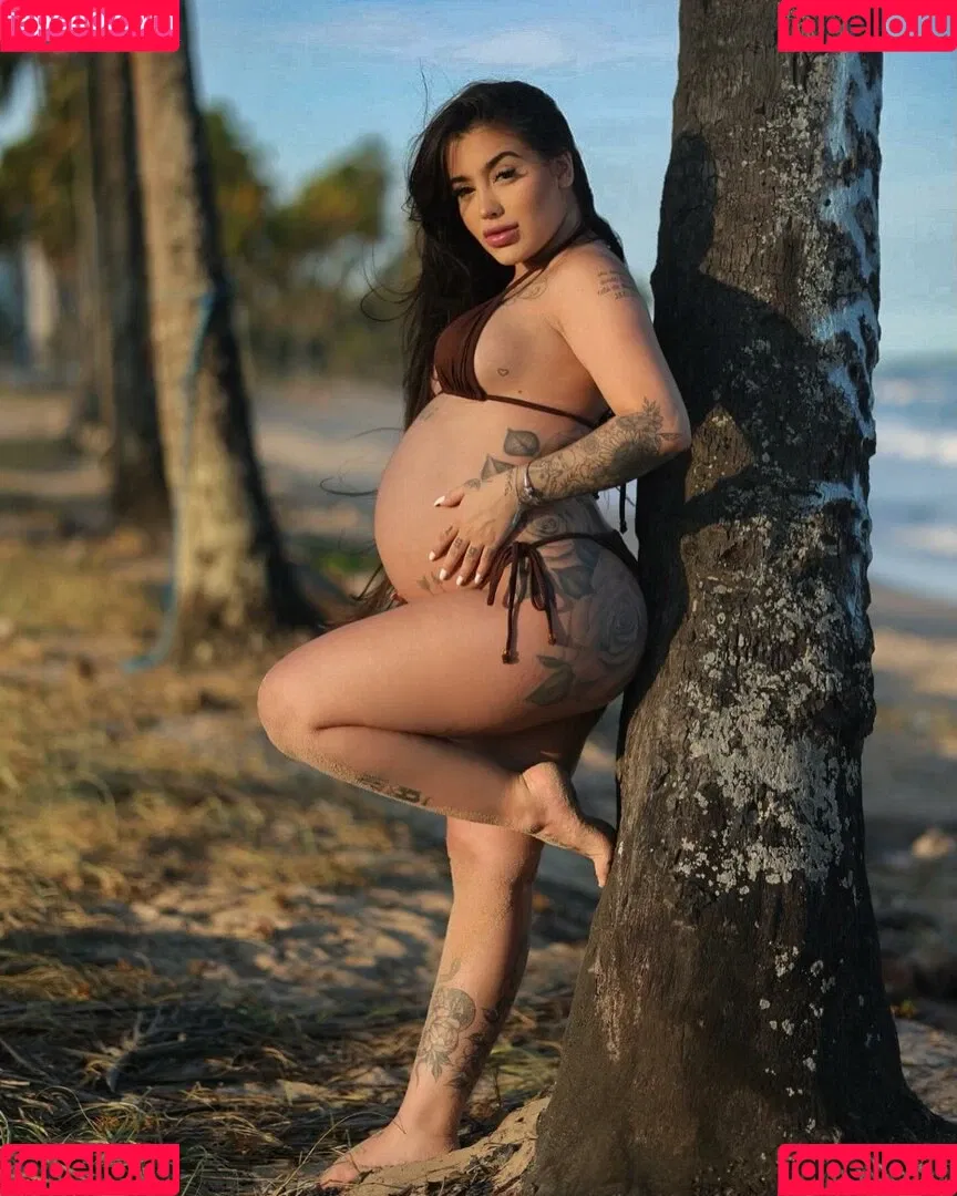 MC Mirella Onlyfans Photo Gallery 