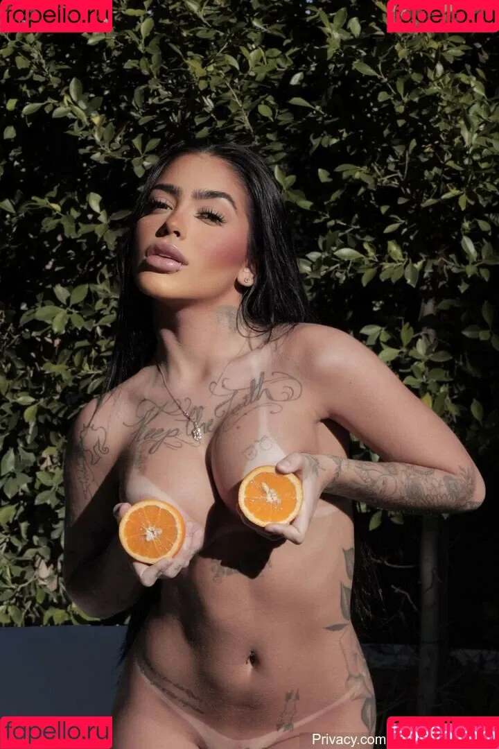 MC Mirella Onlyfans Photo Gallery 