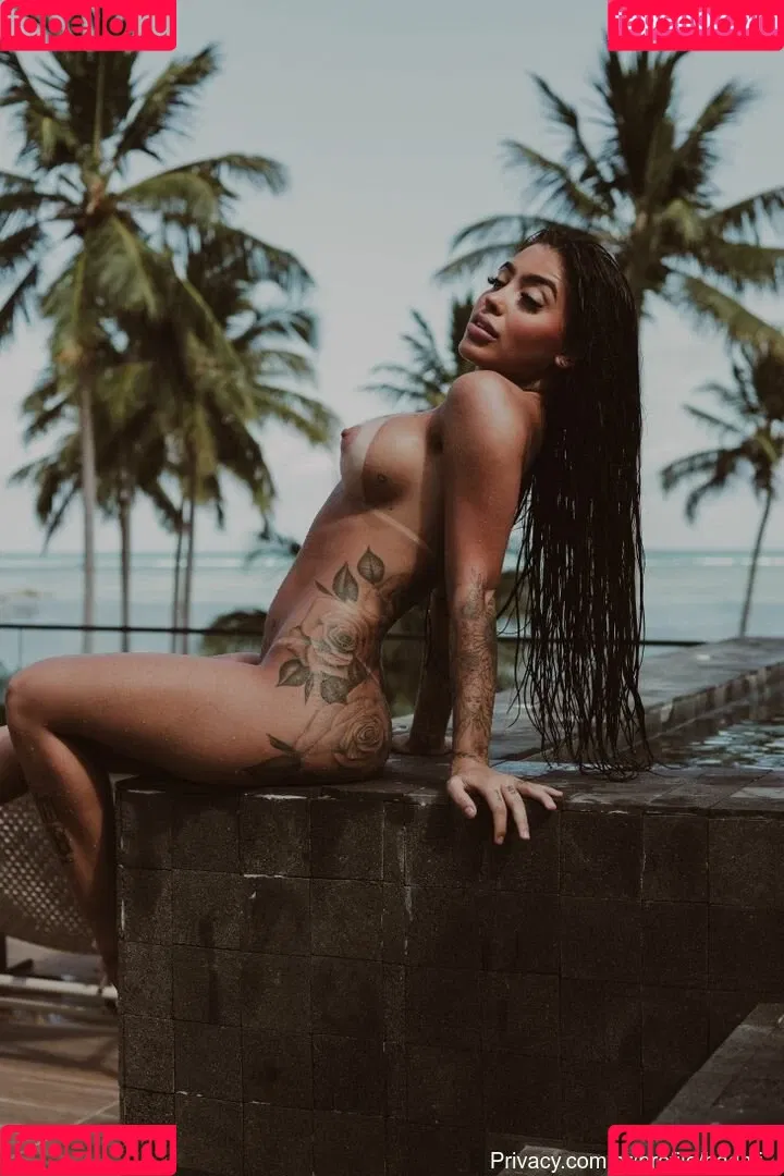 MC Mirella Onlyfans Photo Gallery 