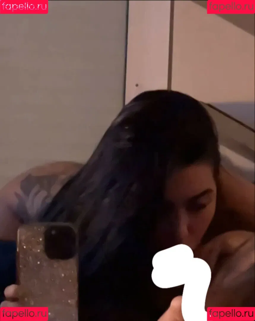 MC Mirella Onlyfans Photo Gallery 