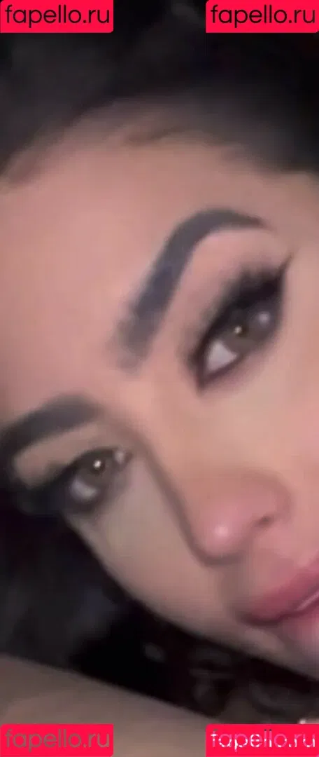 MC Mirella Onlyfans Photo Gallery 