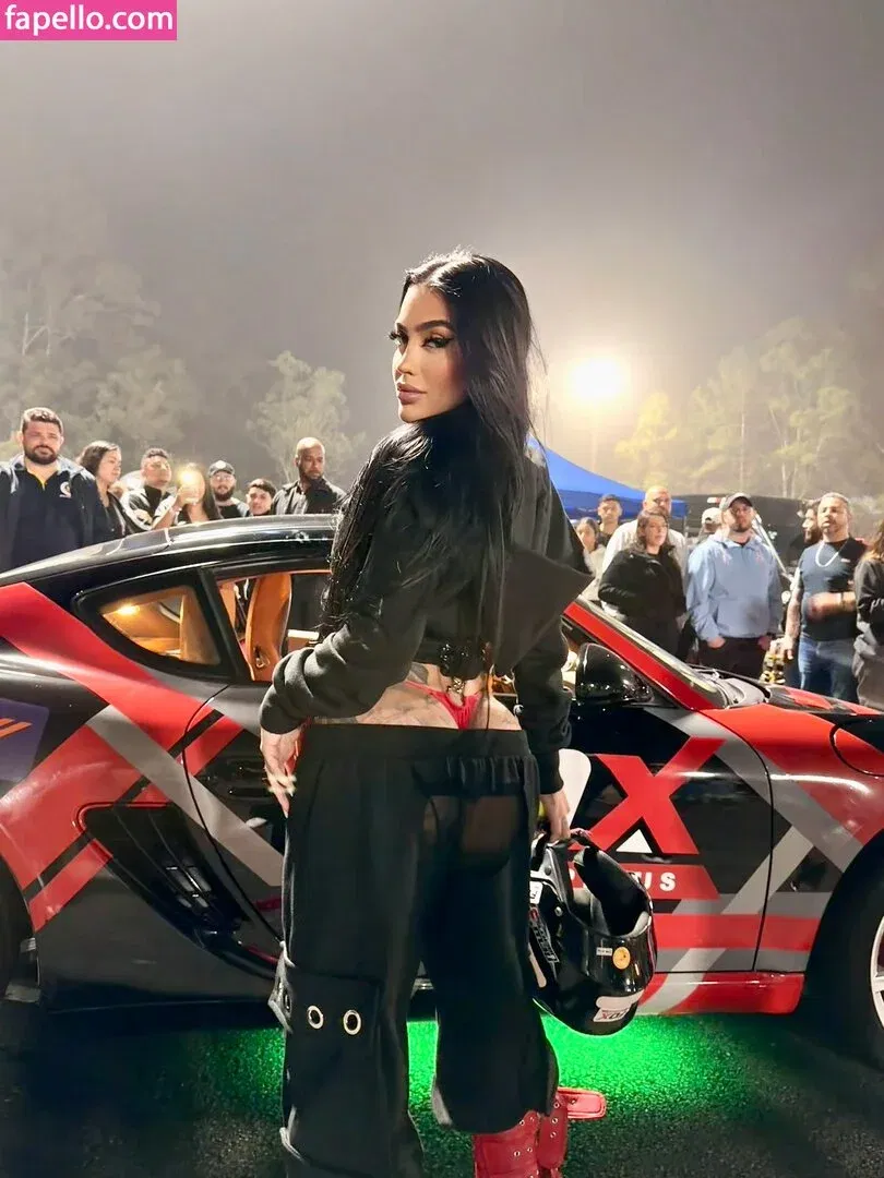 MC Mirella Onlyfans Photo Gallery 