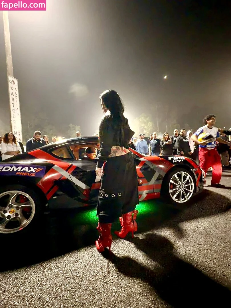 MC Mirella Onlyfans Photo Gallery 