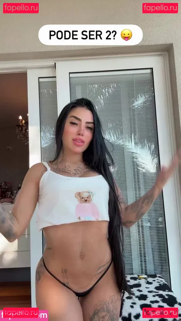 MC Mirella Onlyfans Photo Gallery 