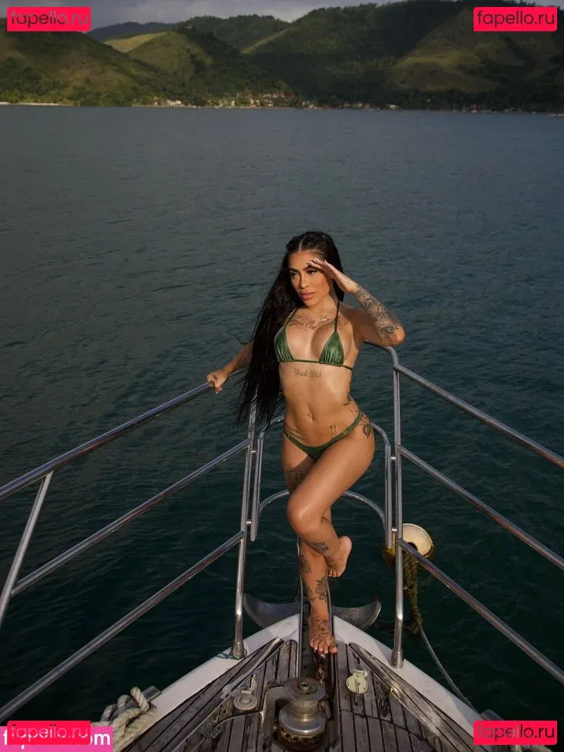 MC Mirella Onlyfans Photo Gallery 