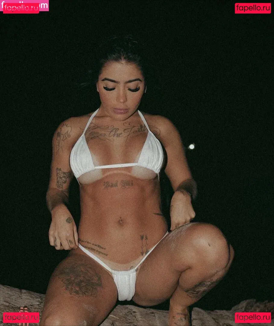 MC Mirella Onlyfans Photo Gallery 