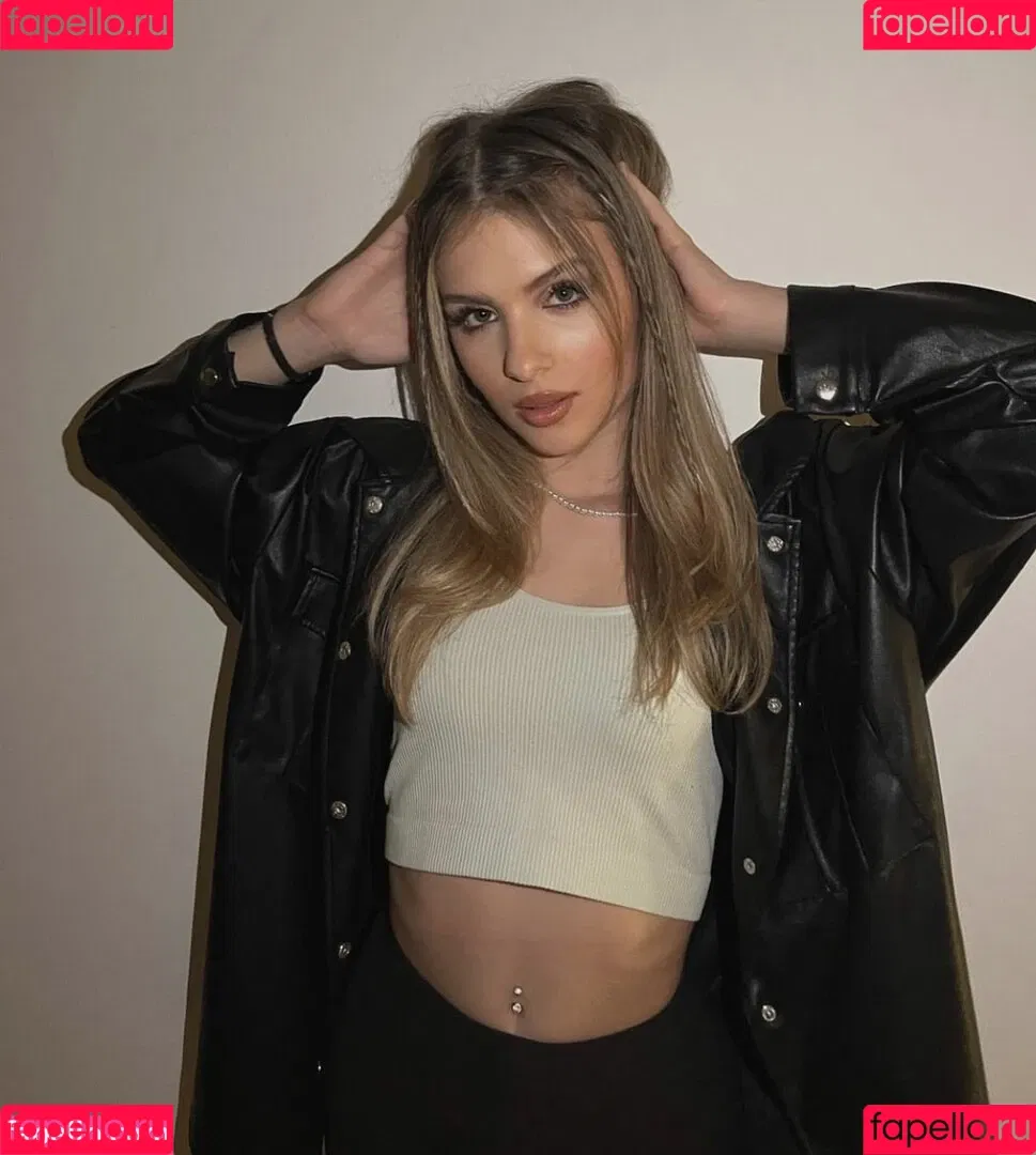 Jasmin Endres Onlyfans Photo Gallery 