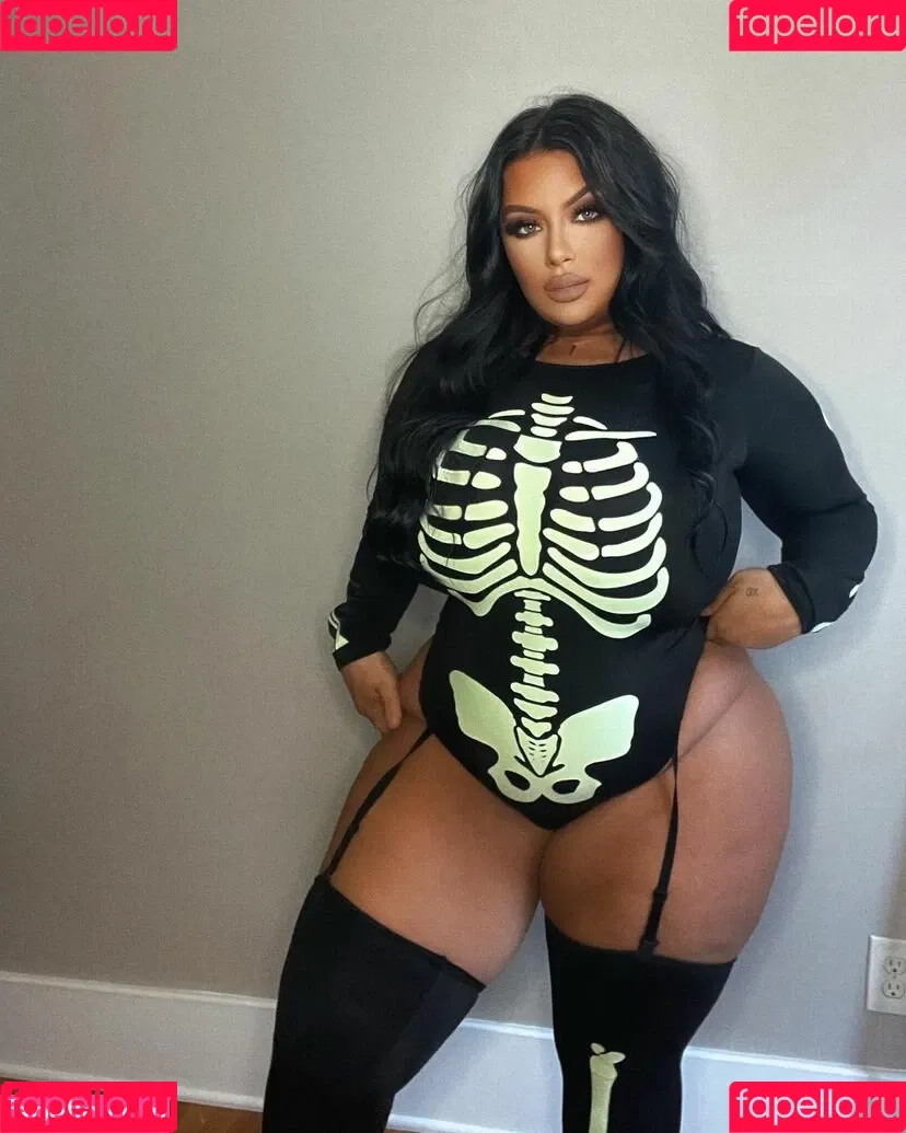 Ashley Bova Onlyfans Photo Gallery 
