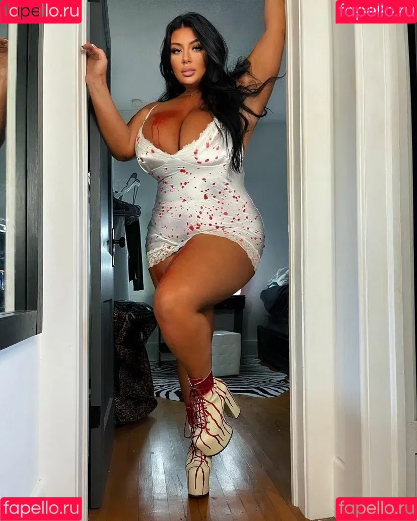 Ashley Bova Onlyfans Photo Gallery 