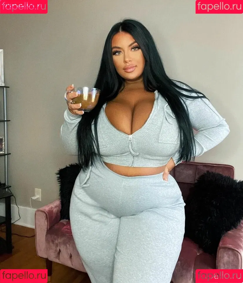 Ashley Bova Onlyfans Photo Gallery 