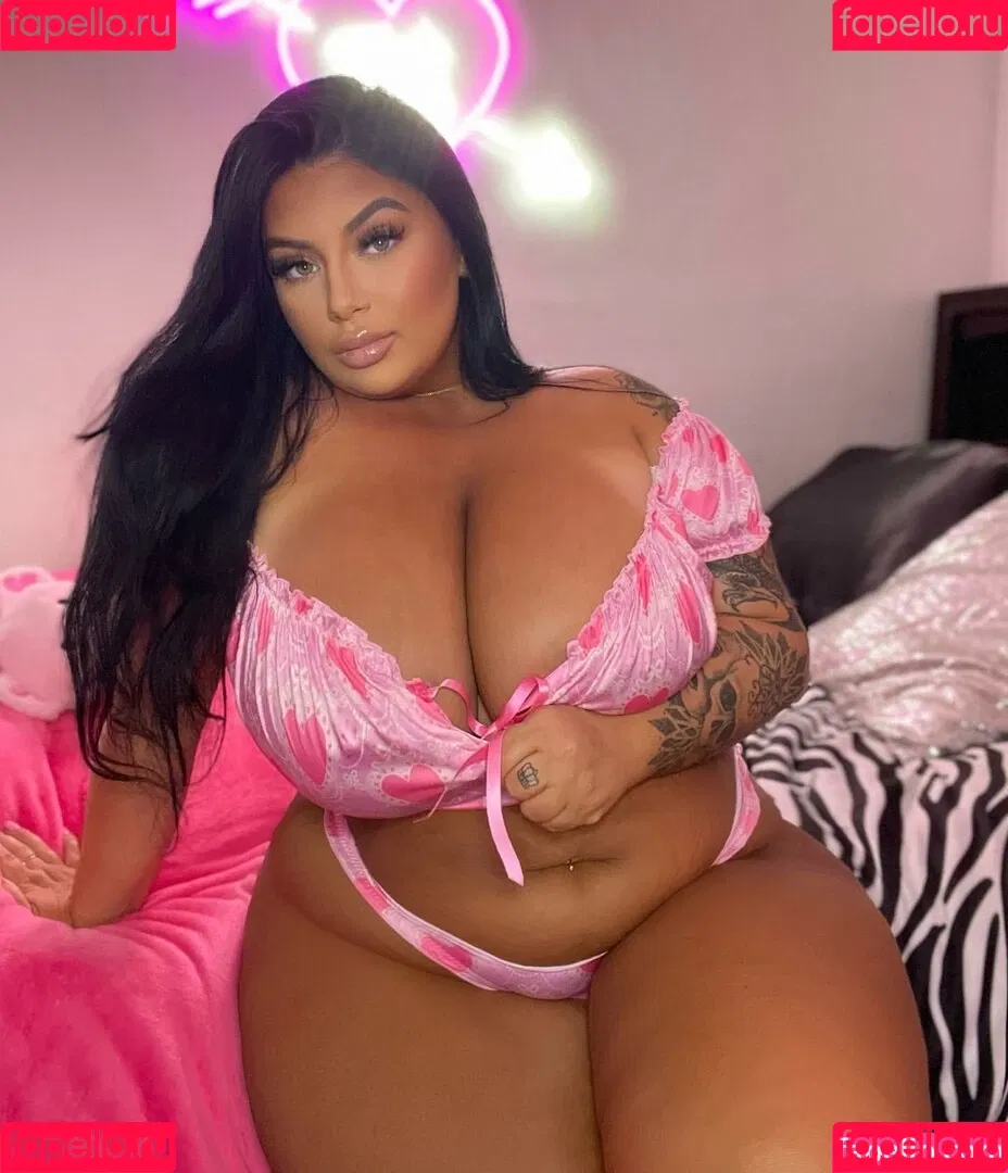Ashley Bova Onlyfans Photo Gallery 