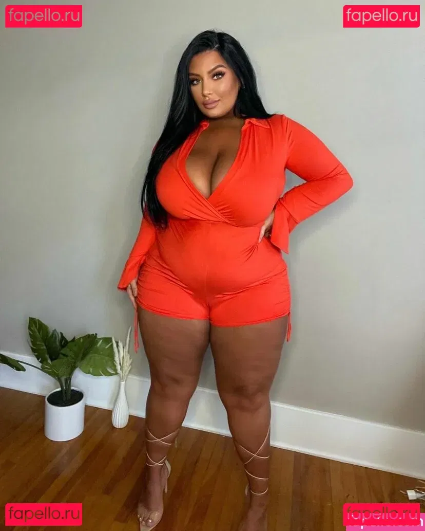 Ashley Bova Onlyfans Photo Gallery 