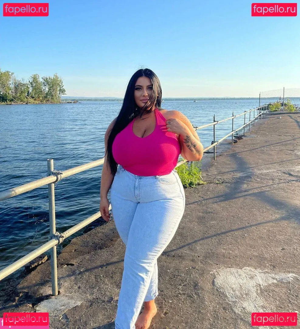 Ashley Bova Onlyfans Photo Gallery 